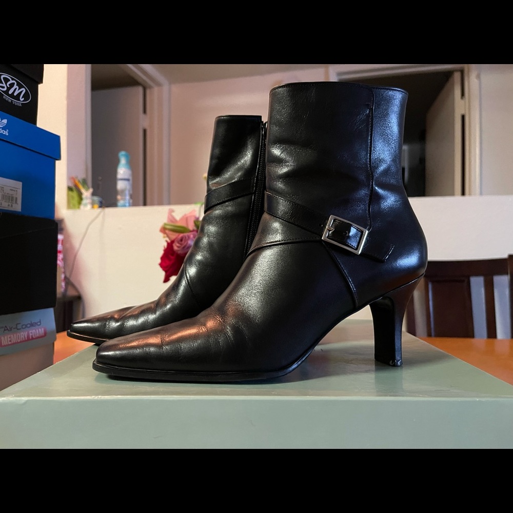 Botines negras de piel//black leather boots